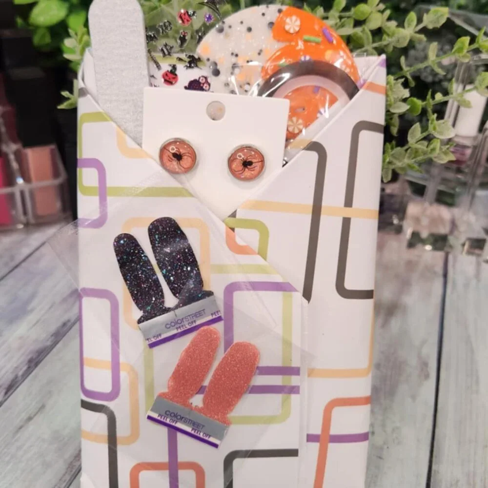 Blind Date with a Mani Bundle